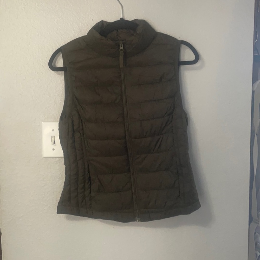 Love Tree Packable Green Vest - M